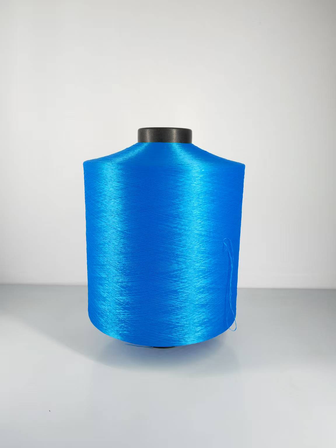 Blue polyester yarn